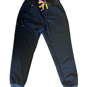 Medium figs black scrub joggers